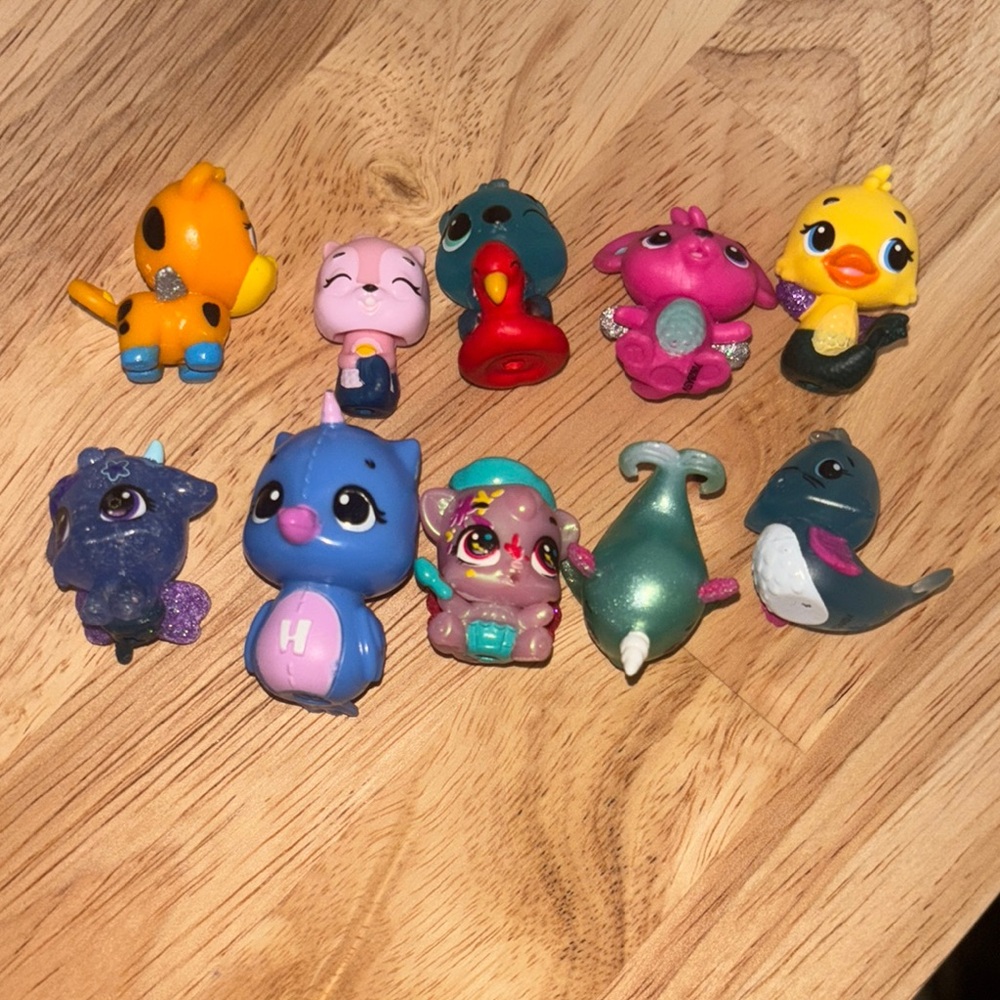 Lot of Hatchimal Mini Figurines (10 Hatchimals)